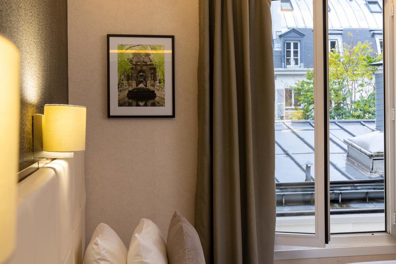 Nord Est Hotel, Paris, France