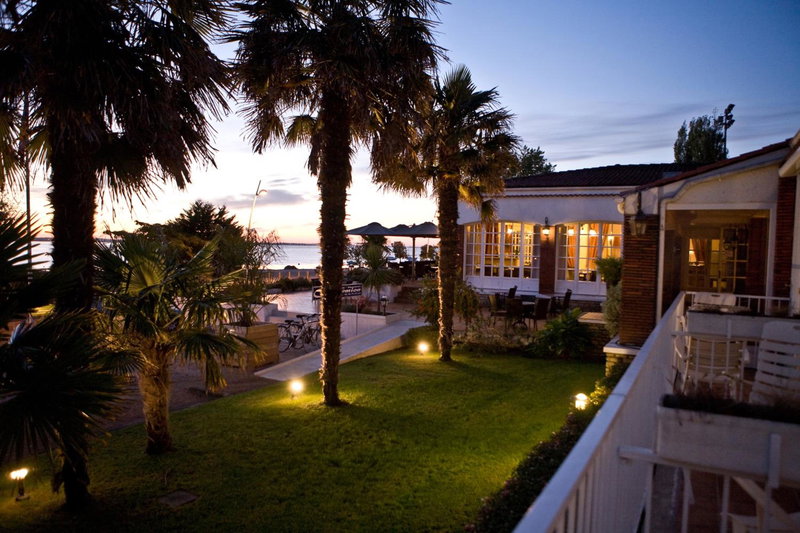 Hotel et Spa Les Cleunes Oléron, Saint-Trojan-les-Bains, France