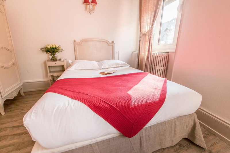 Brit Hotel Bristol Montbéliard Centre, Montbéliard, France