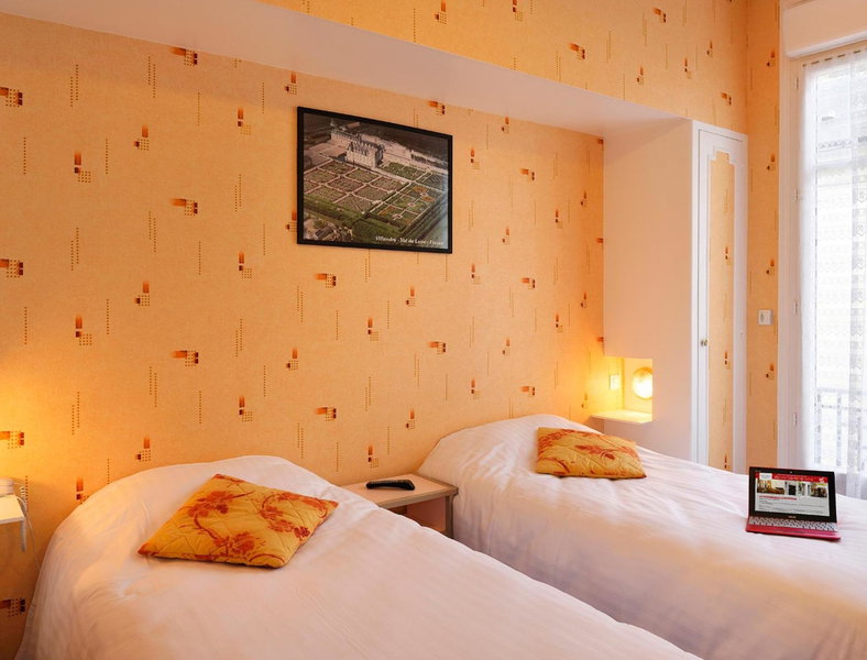 Logis Hôtel Des Châteaux De La Loire, Tours, France