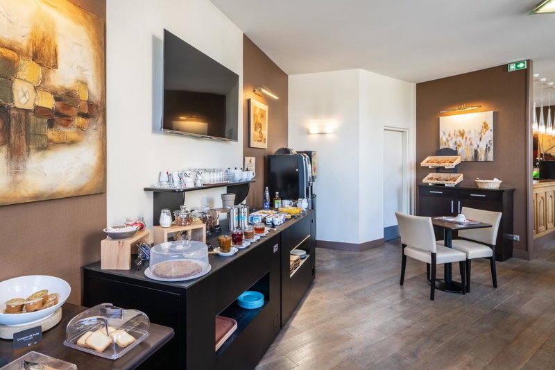 Logis Hotel des Ducs, Alençon, France