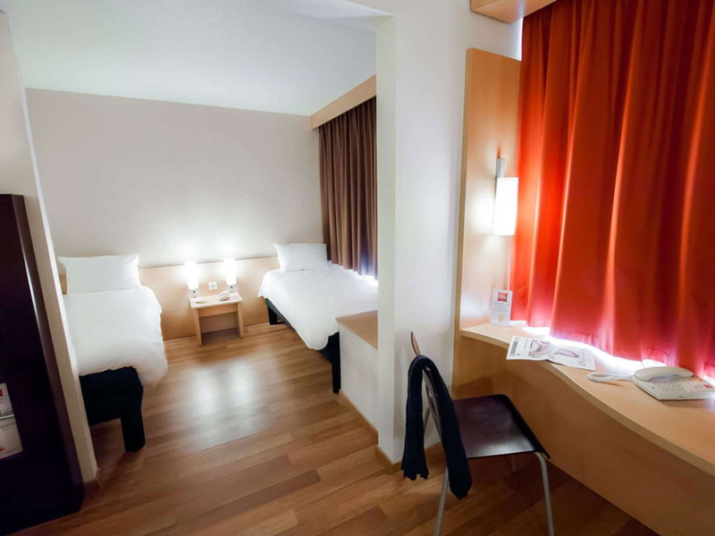 ibis Vannes, Vannes, France
