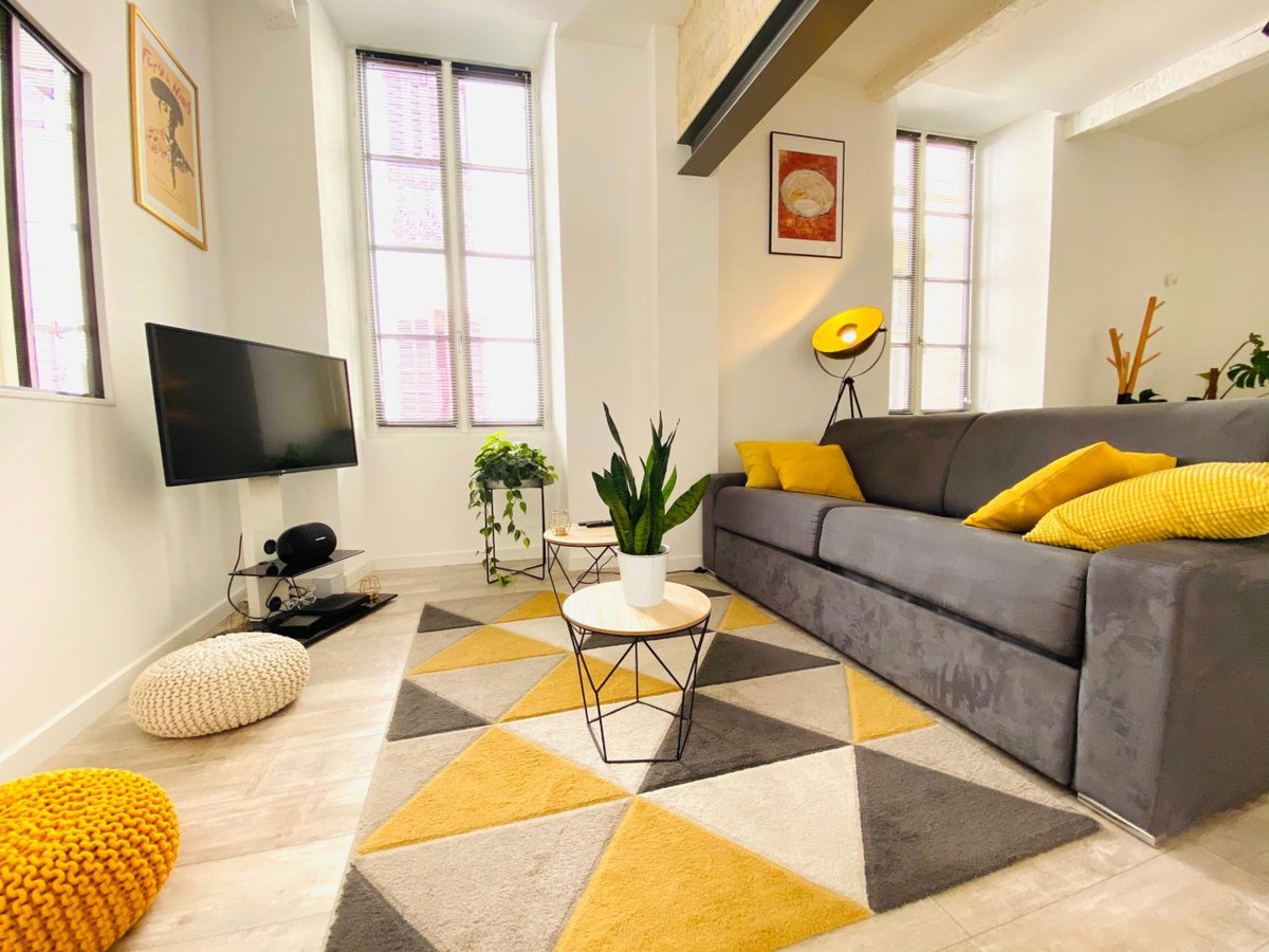 Hotel · Feel@Home Nemausus "The 4", Nîmes