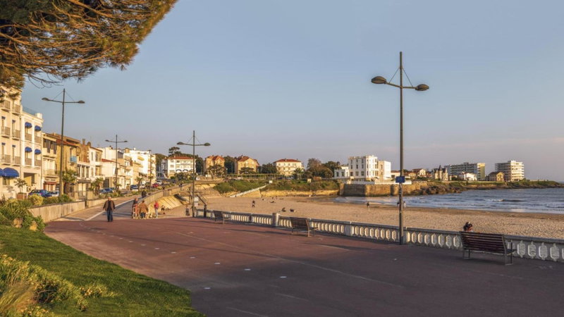 CERISE Royan - Le Grand Hôtel de la Plage, Royan, France