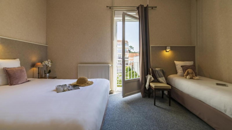 CERISE Royan - Le Grand Hôtel de la Plage, Royan, France
