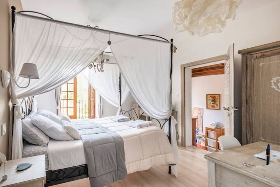 B&B & Spa Des Histoires d'Anges, Tournus, France