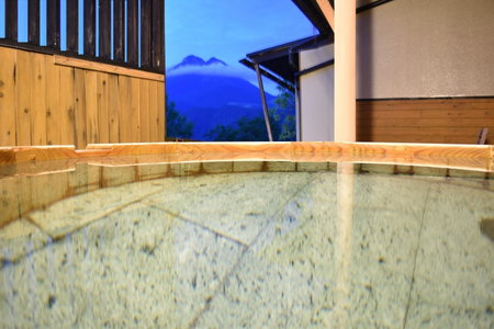 Yufuin Kotobuki Hananosho, Yufu, Japan
