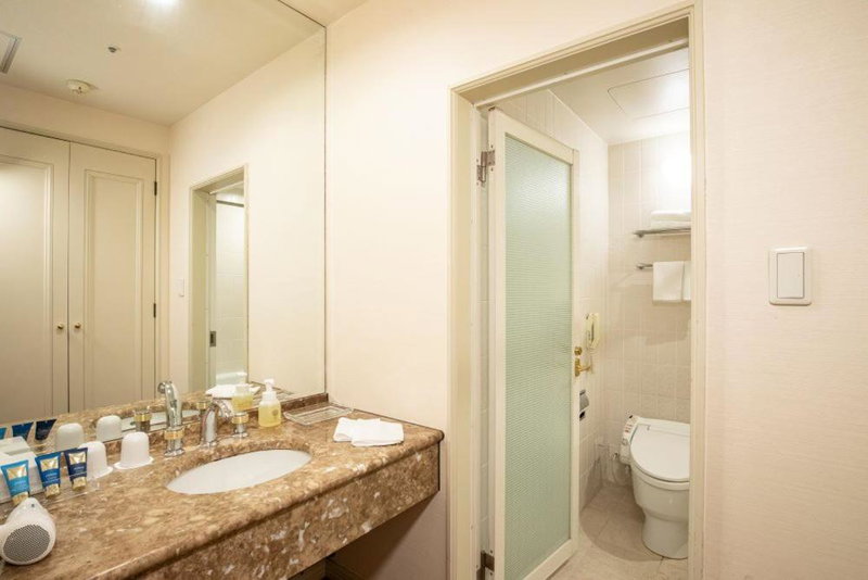 Hotel Cadenza Tokyo, Tokyo, Japan