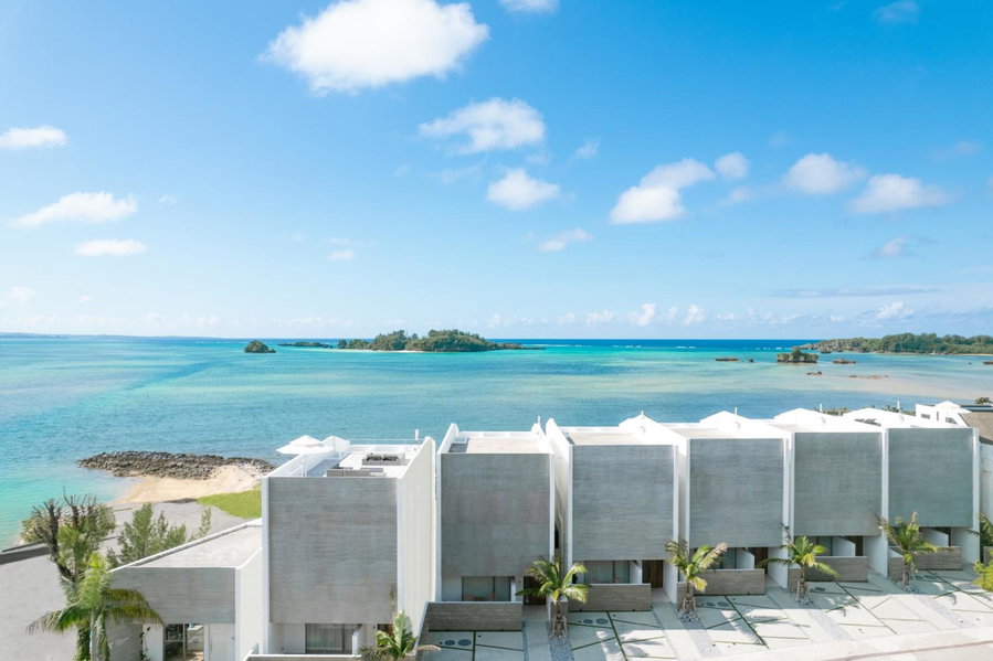 Villa VALIOSA ON THE BEACH, Onna, Japan