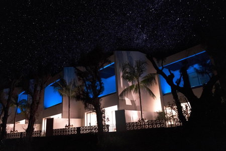 Villa VALIOSA ON THE BEACH, Onna, Japan