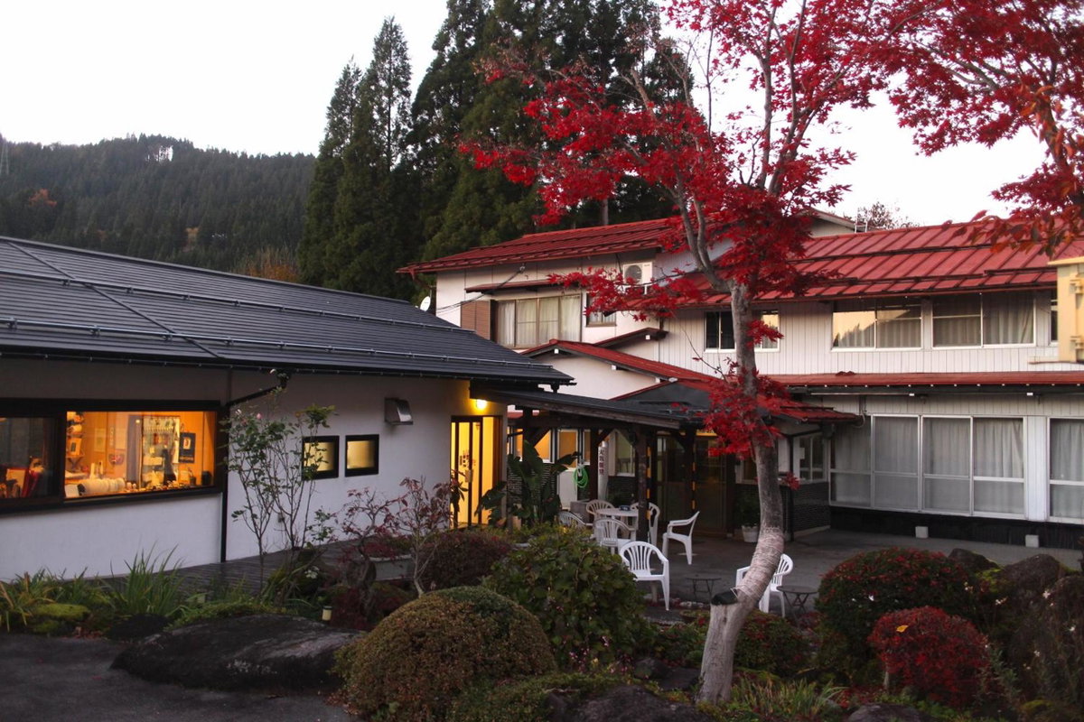 Hotel · Kozaemon, Gujo