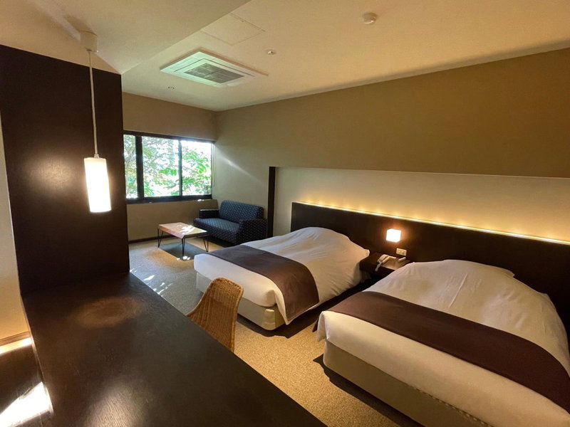 Ame no Hi to Yuyake-Adult Only, Chitose, Japan