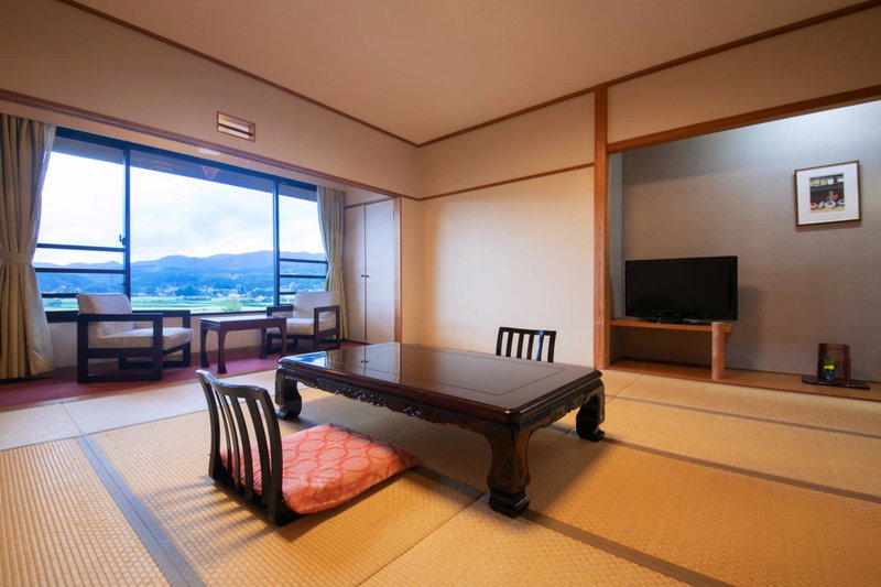 Yufuin Sansuikan, Yufu, Japan