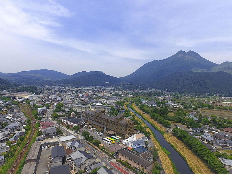 Yufuin Sansuikan, Yufu, Japan