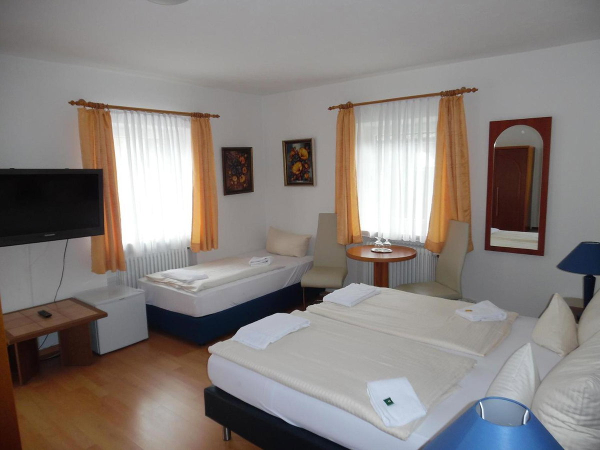 Hotel · Hotel Edelweiß, Oberau