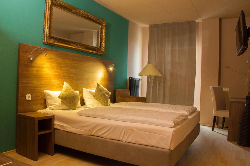 Stargaze Forum Hotel Düsseldorf-Hilden, Hilden, Germany