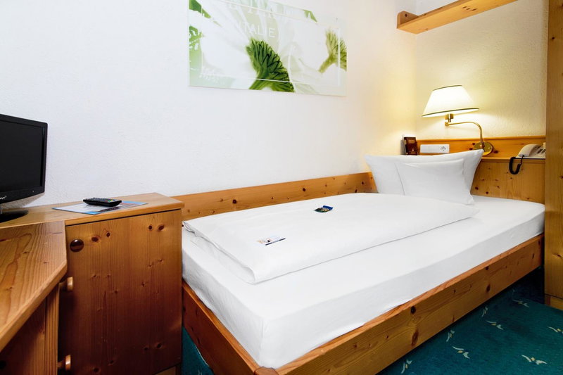 Holzschuhs Schwarzwaldhotel und Restaurant, Baiersbronn, Germany