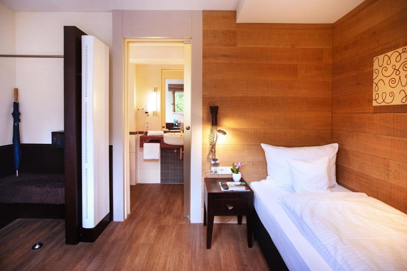 Golf & Resort Hotel Gut Heckenhof im Siegtal zwischen Bonn und Köln, Eitorf, Germany