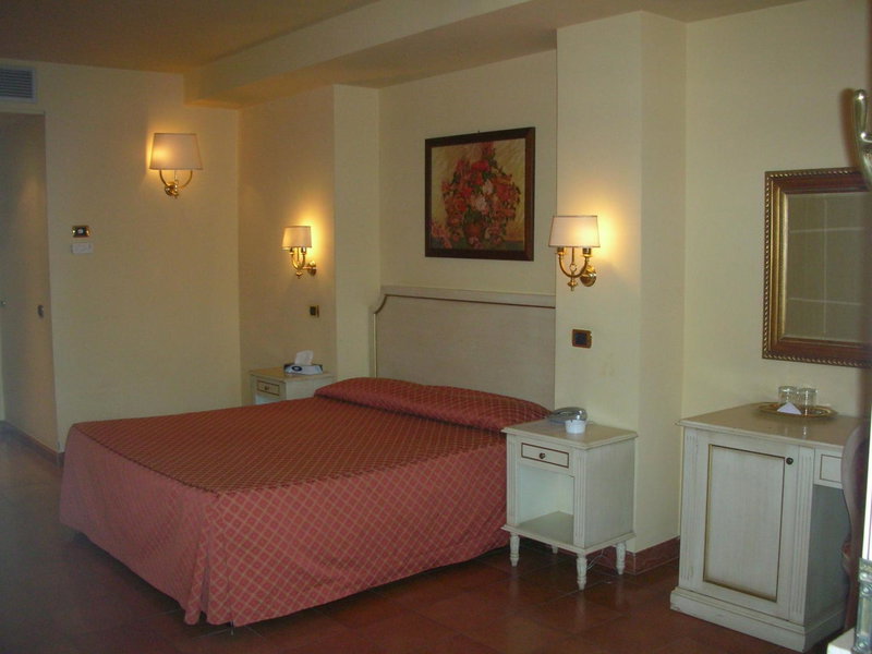 Hotel Quadrifoglio Roma Eur, Mostacciano, Italy