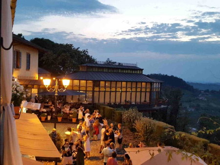 Hotel Villa Beccaris, Monforte dʼAlba, Italy