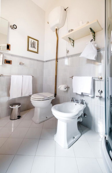 Hotel Villa Beccaris, Monforte dʼAlba, Italy