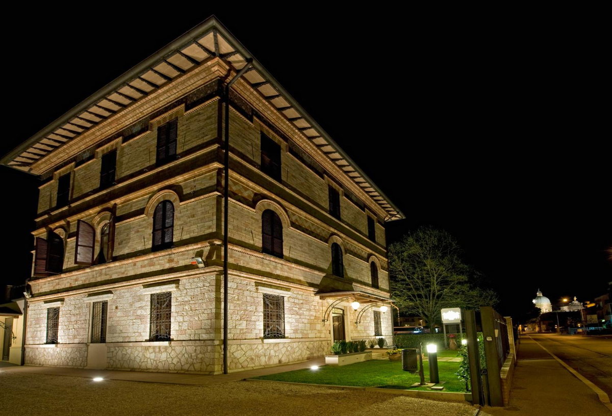 Villa Raffaello Park Hotel, Italy