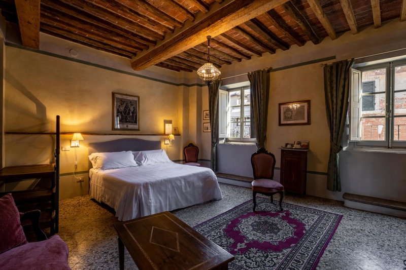 Palazzo Mosela Alla Porta, Montepulciano, Italy