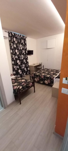 Albano Station Rooms, Pavona, Italy