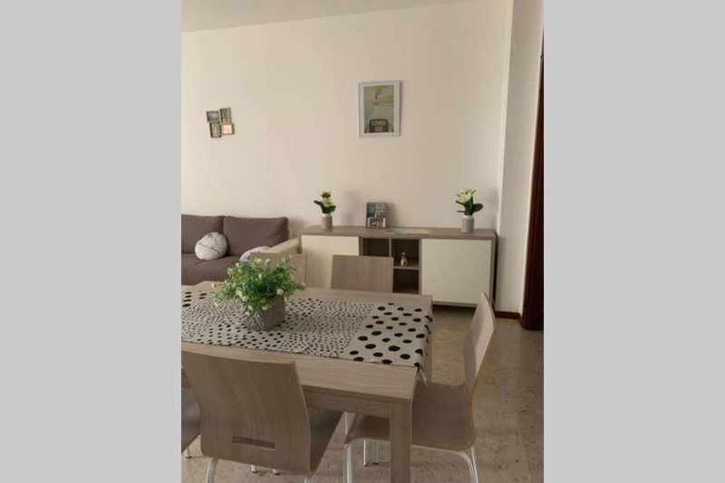 Lario Promenade: family friendly apartment in Como, Como, Italy