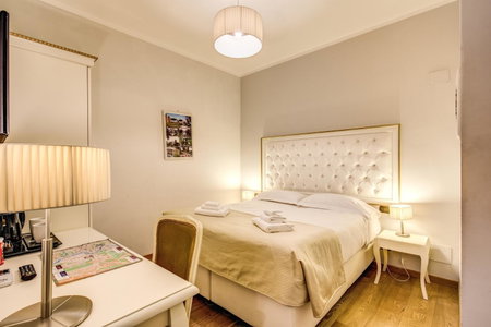 Gravina Suite Frattina, Rome, Italy