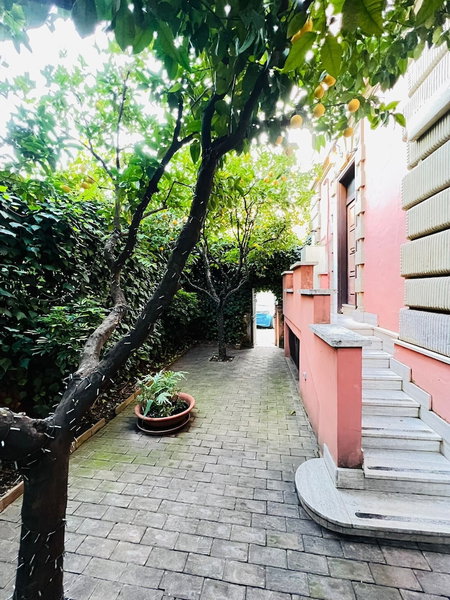 Orange Garden Bed & Breakfast, Rome, Italy