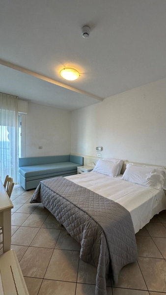 MARITTIMO Riccione - Hotel Clipper FRONTE MARE, Riccione, Italy