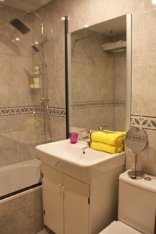 Apartamentos Vino y Camino, Nájera, Spain
