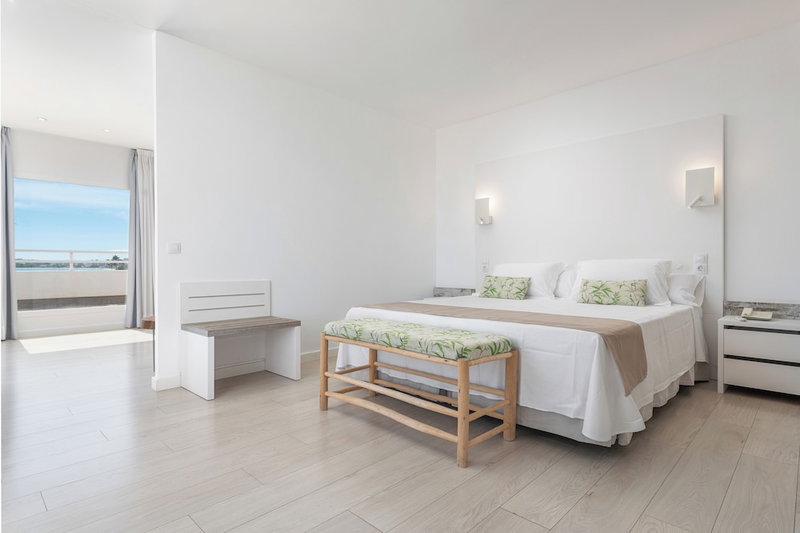 Hotel Atolon & Kaafu Beach Club, Son Servera, Spain