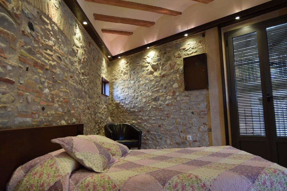 Casa Cundaro, Spain