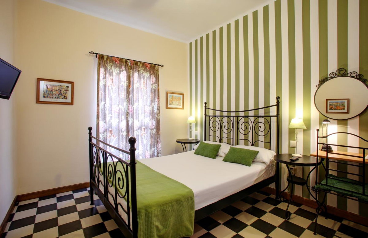 Málaga Lodge Guesthouse, Spain