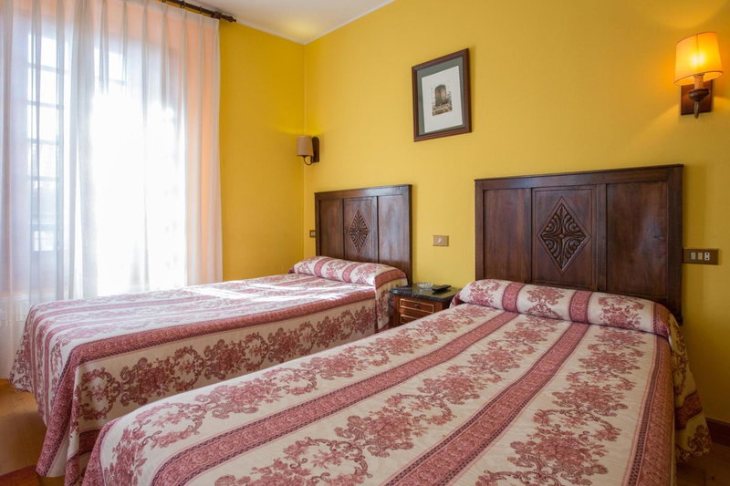 Casa España, Villaviciosa, Spain