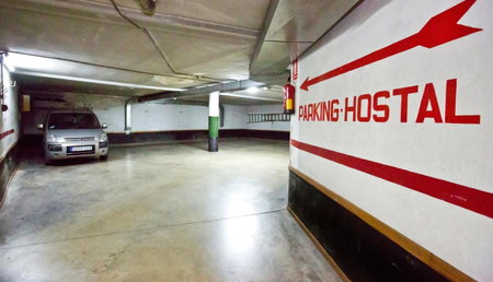 Hostal Lizana 2, Huesca, Spain