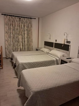 Hostal Lizana 2, Huesca, Spain
