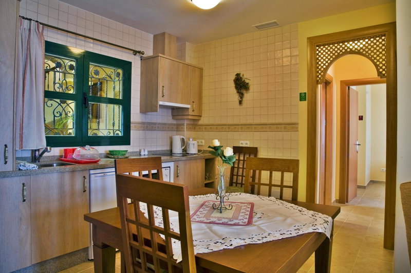 Apartamentos Turísticos Casa de La Borrega, Estepona, Spain