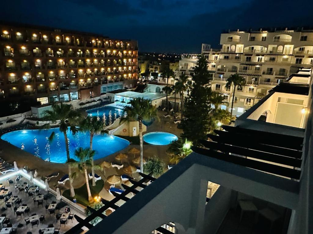 Bahía Serena, Spanien