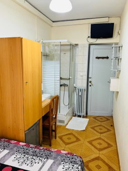 Hostal Fuentesol, Madrid, Spain