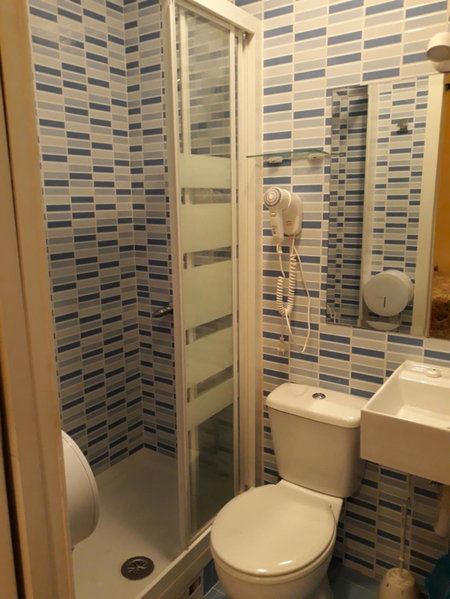 Hostal Fuentesol, Madrid, Spain