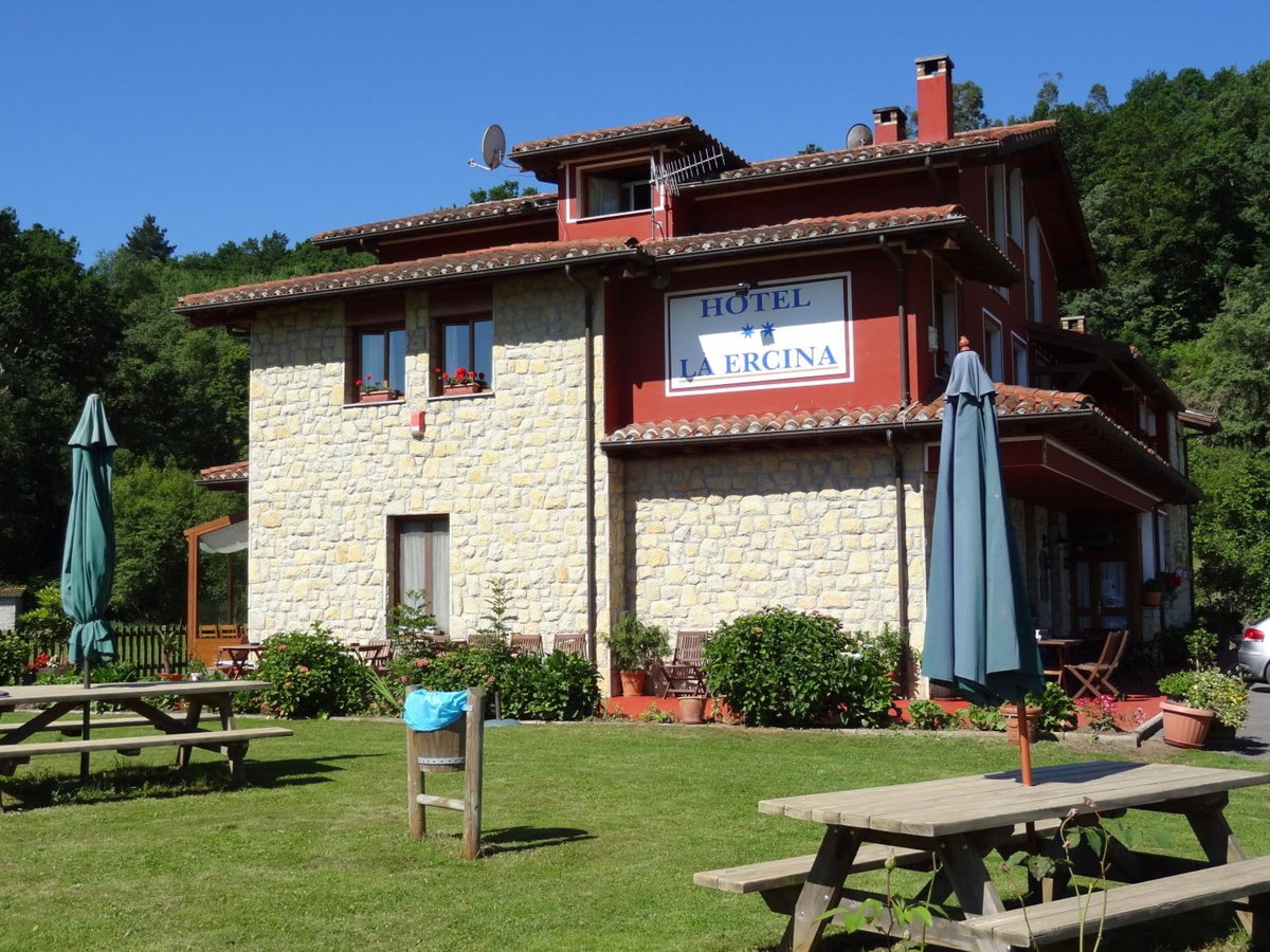 Hotel · Hotel La Ercina, Intriago