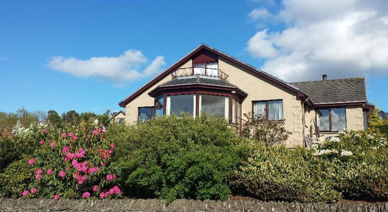 One Strathview B&B, Forfar, United Kingdom