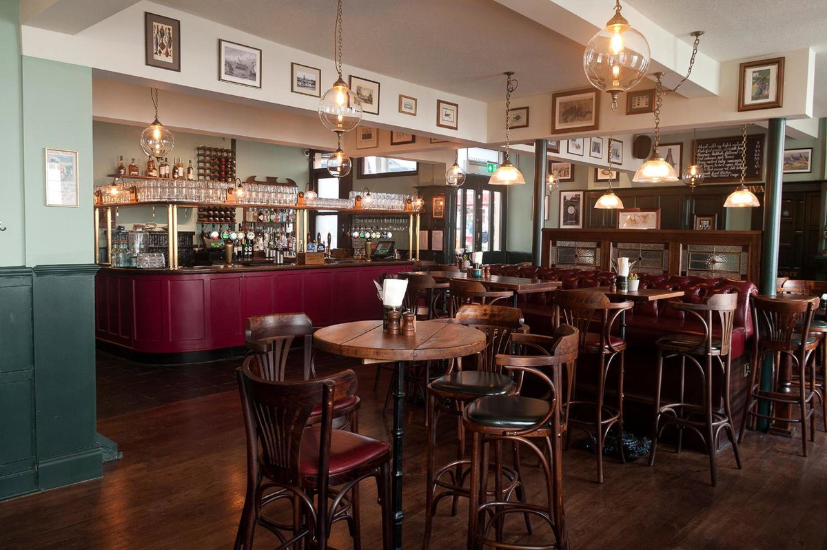 Hotel · Admiral Hardy, London