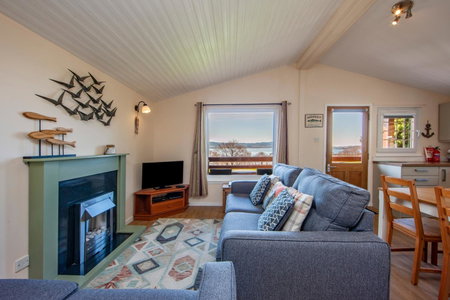 Appin Holiday Homes - Lodges, Shepherds Hut and Train Carriage stays, Appin, United Kingdom