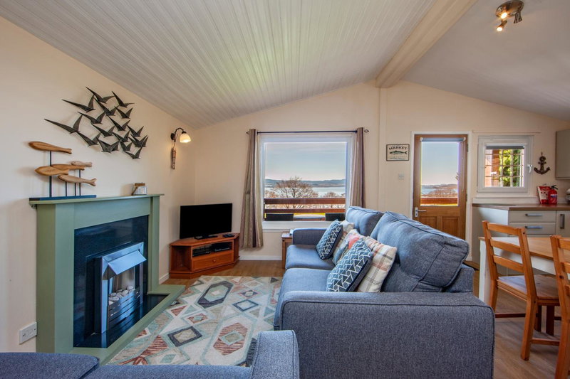 Appin Holiday Homes - Lodges, Shepherds Hut and Train Carriage stays, Appin, United Kingdom