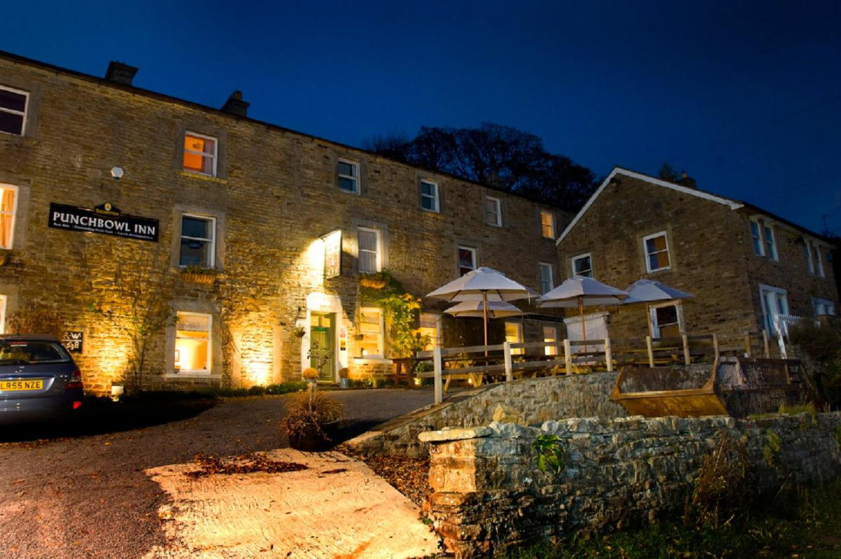 Hotel · The Punch Bowl Inn, Feetham