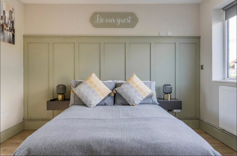 Seaview 1 bed open condo - free parking, Brighton & Hove, United Kingdom